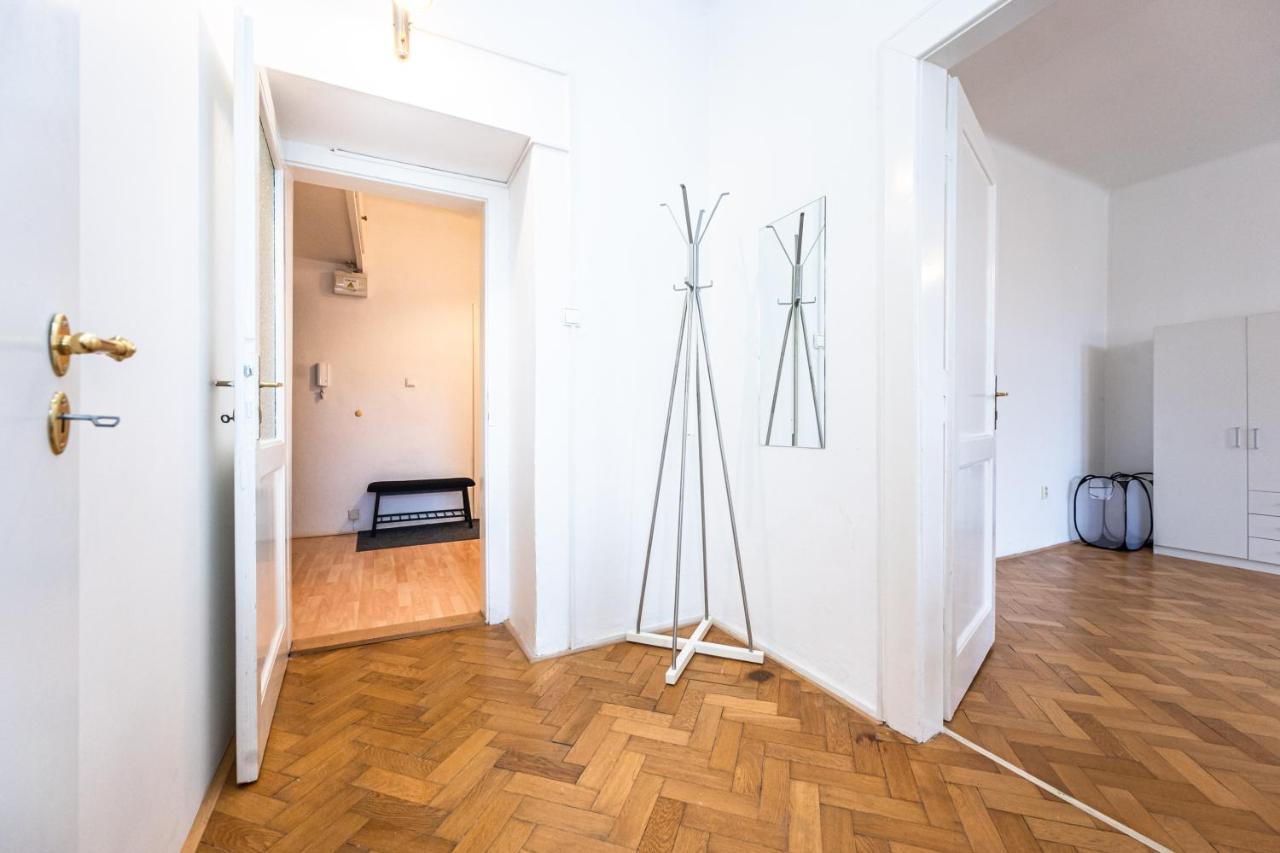 Apartments Safarikova 18 Praha Exteriér fotografie