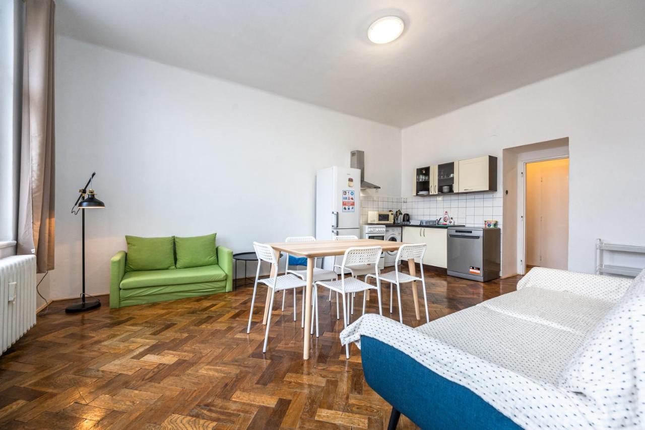 Apartments Safarikova 18 Praha Exteriér fotografie
